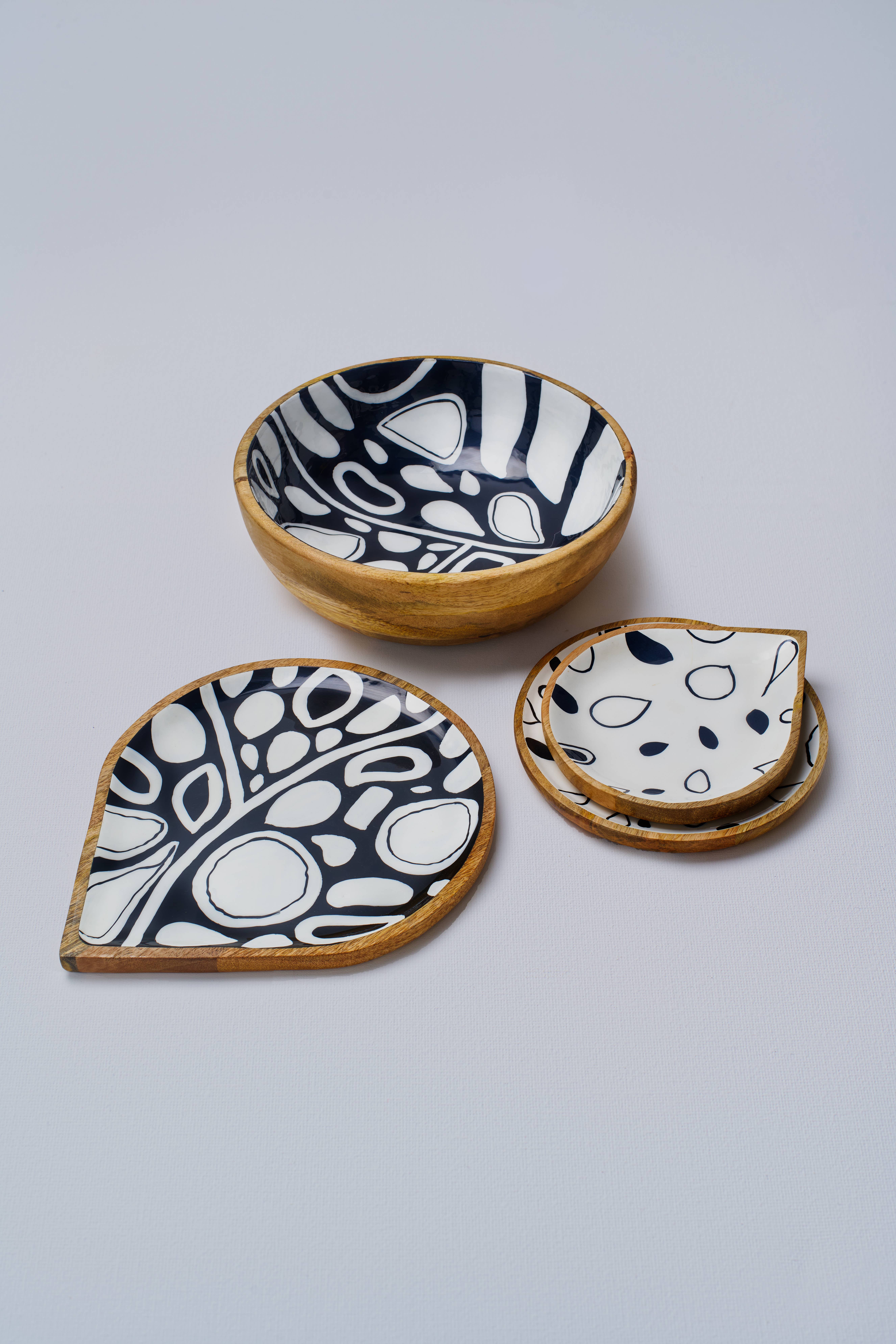 Monochrome Wooden Spoon & Fork Set with Enamel 