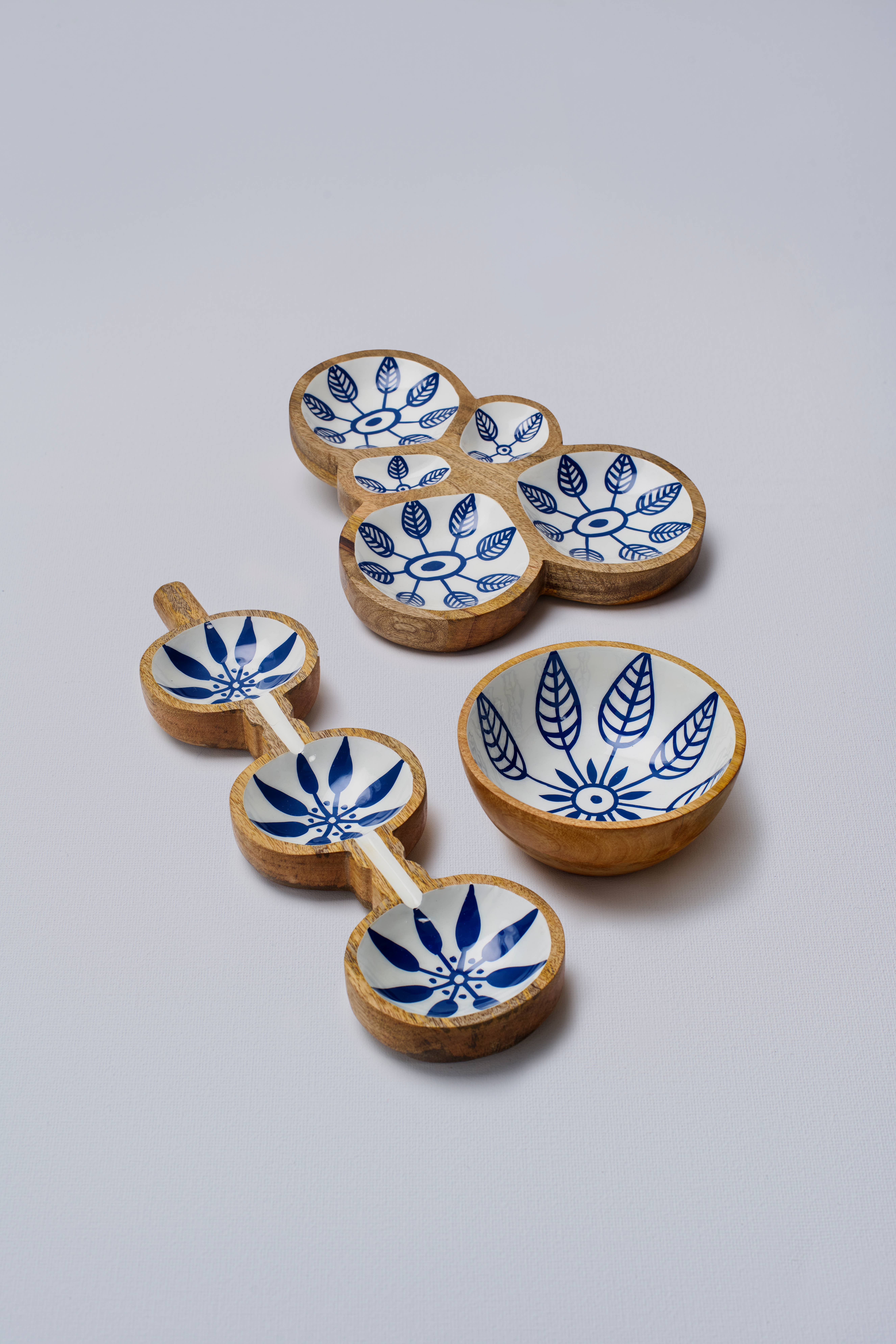 Kruunu Kukkia Chip and Dip Plate