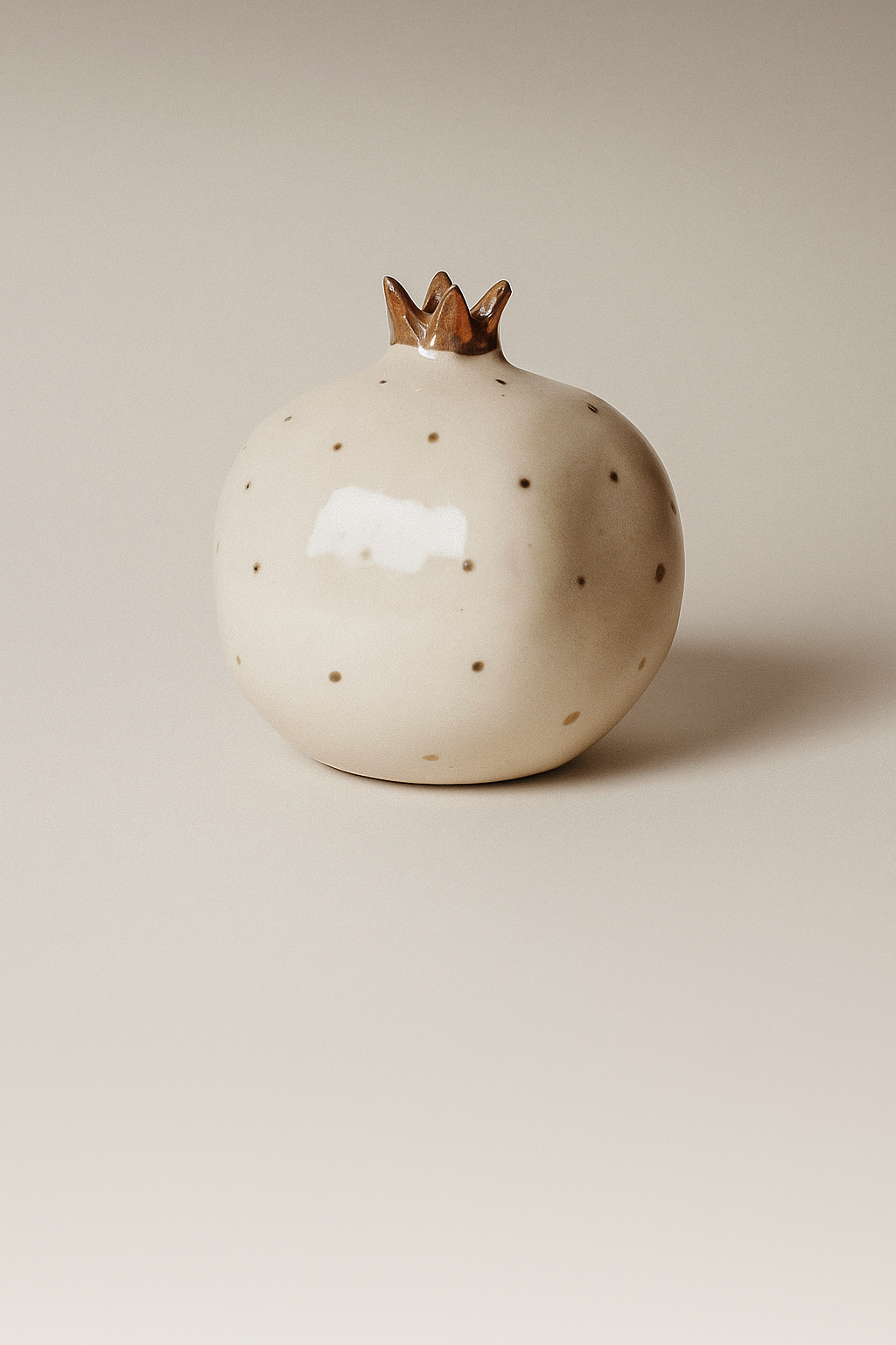 Ivory Pomegranate Vase Accent with Gold Detailing