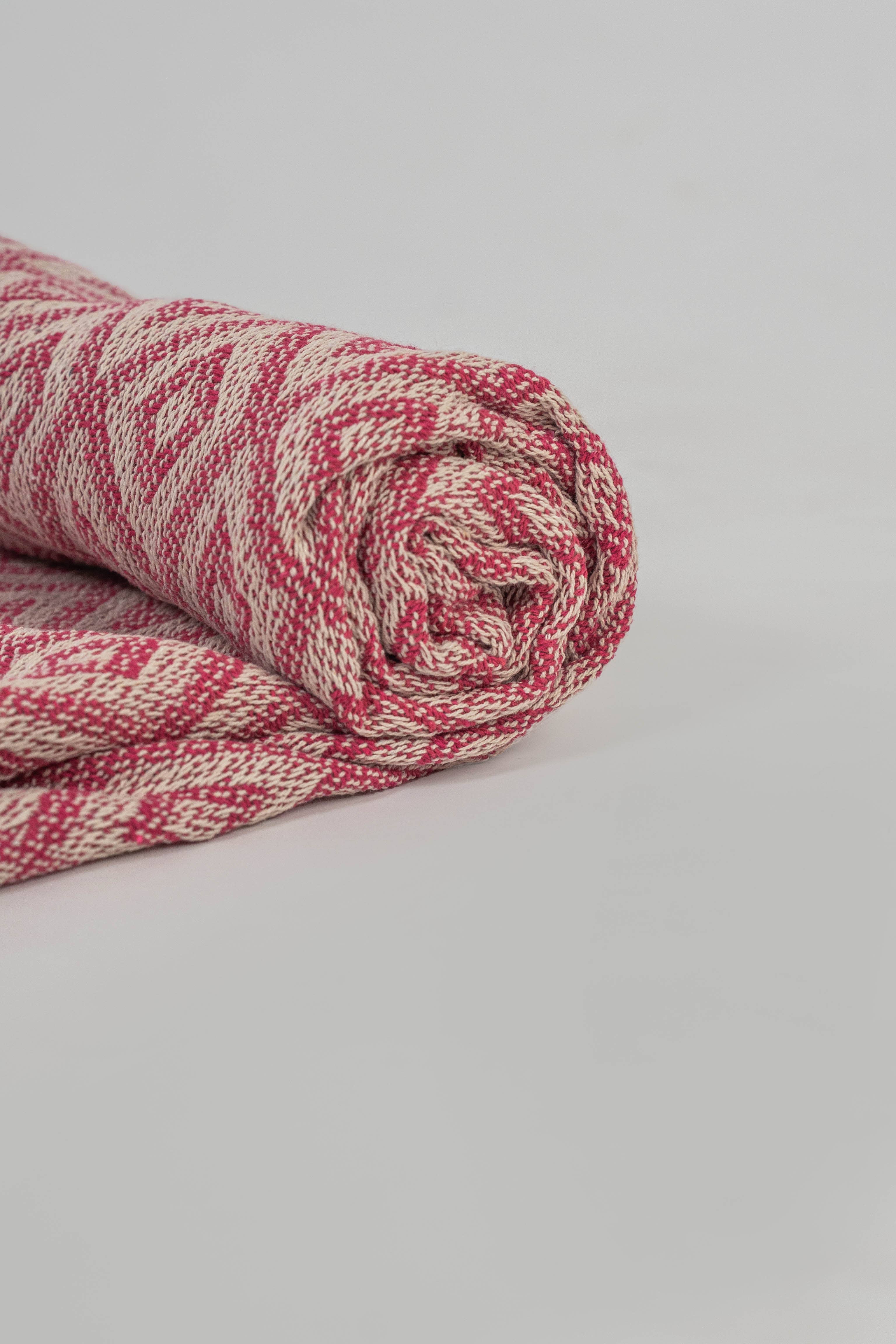Diamond Cotton Handwoven Throw - Raspberry Red