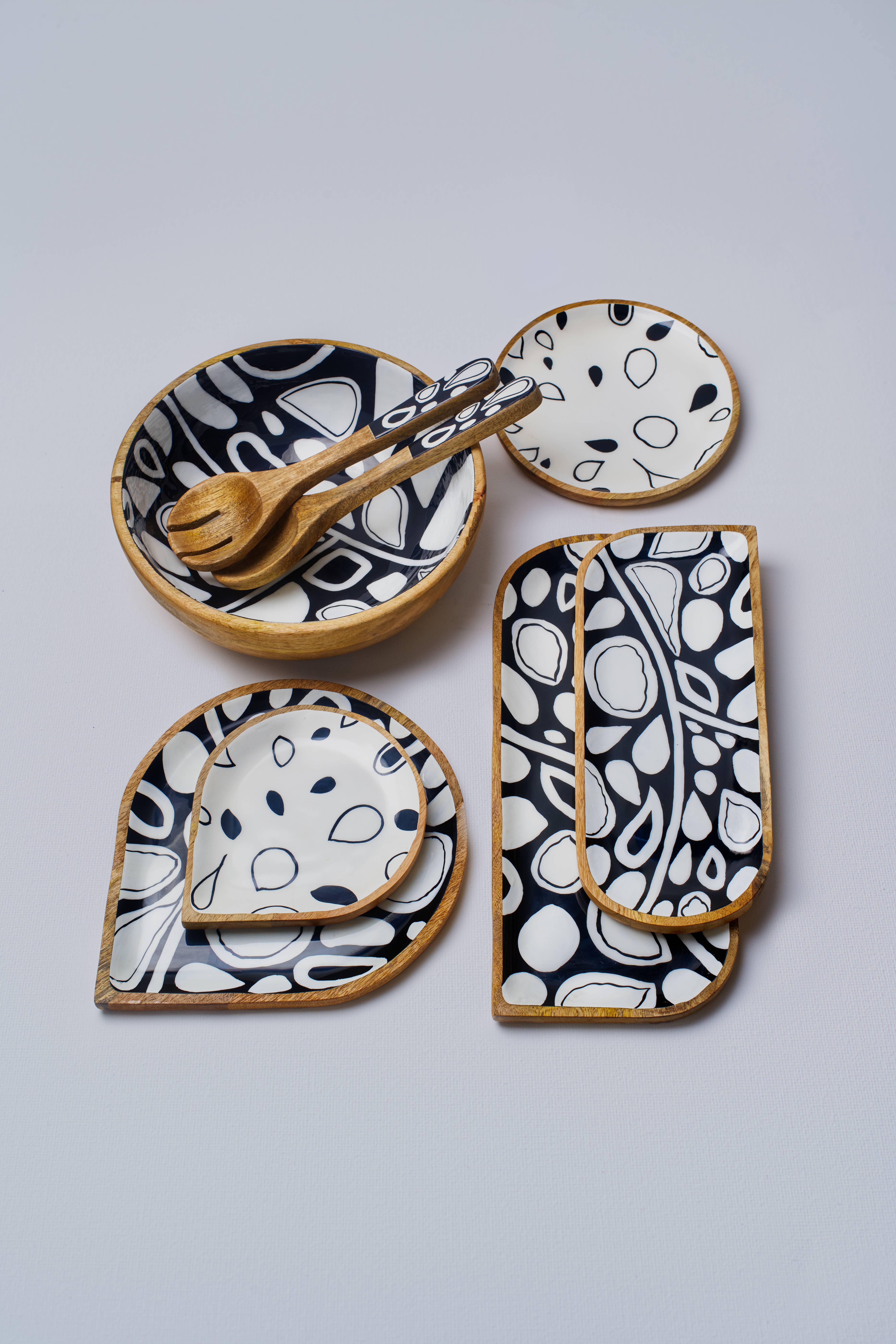 Monochrome Serving Plate with Enamel