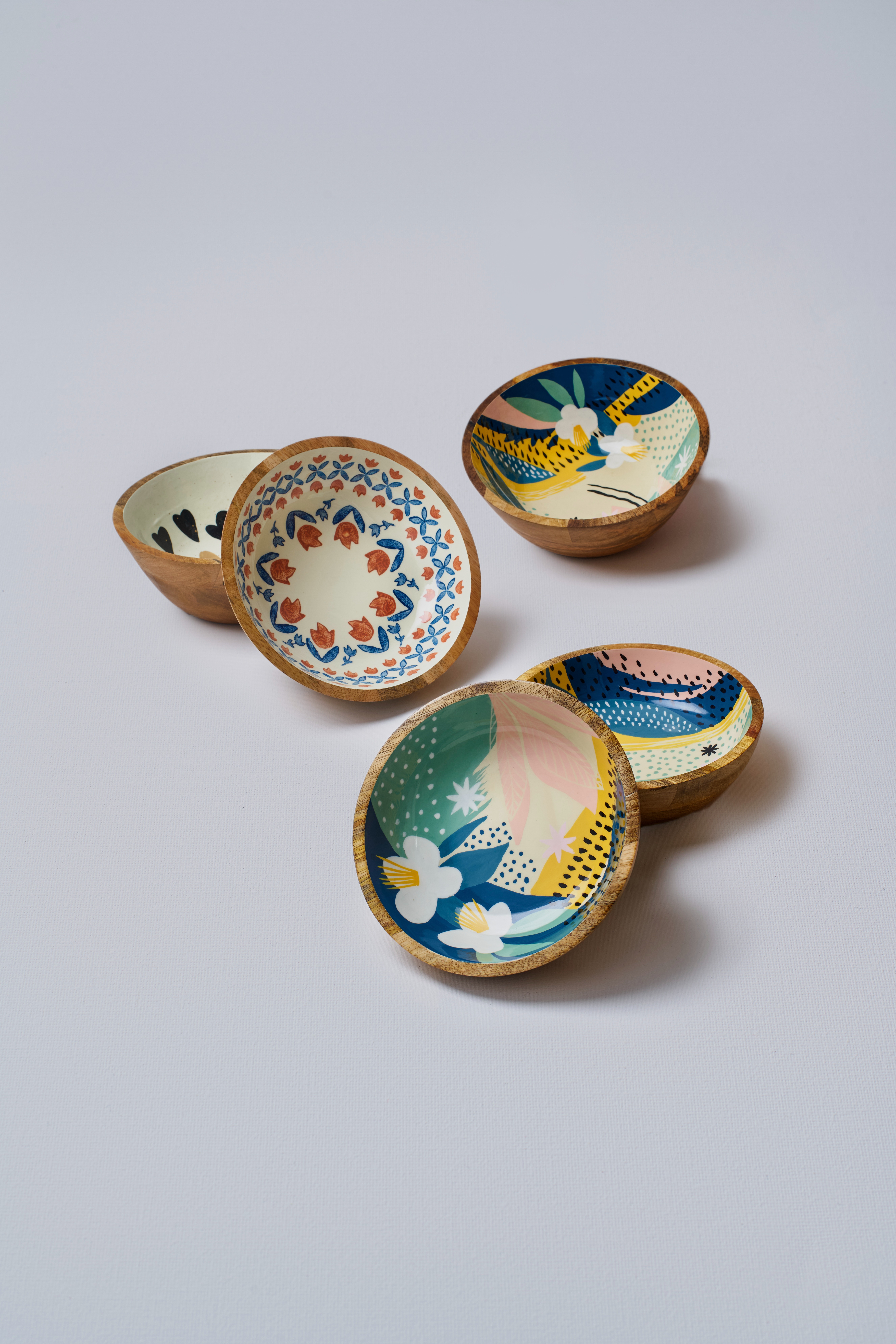 Retro Floral Wooden Bowl